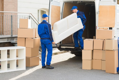 Reliable moving truck service delivering efficiency