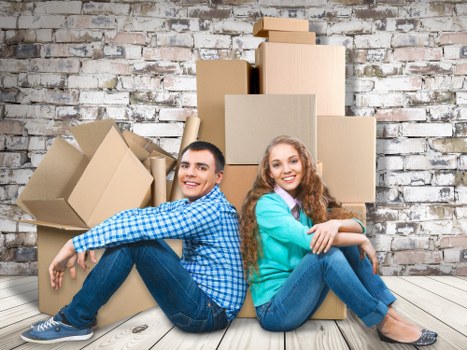 Digital moving tools and apps enhancing home relocation in Islington