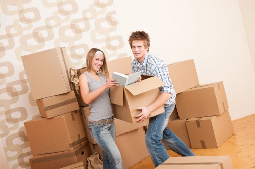 Benefits of professional moving truck service in Islington